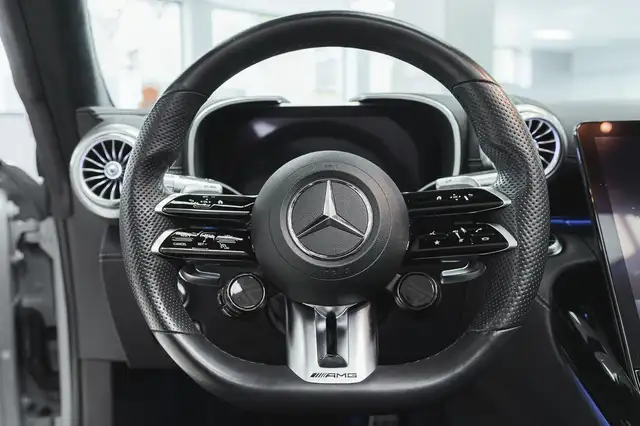 Mercedes-Benz SL view 7