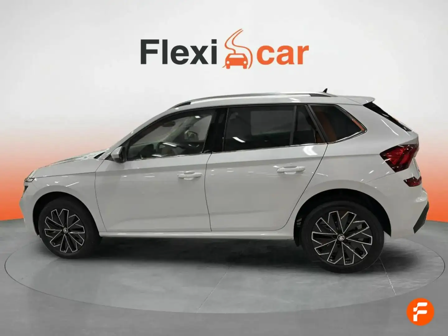 Skoda Kamiq 1.0 TSI Design 85kW DSG7 Blanco - 2
