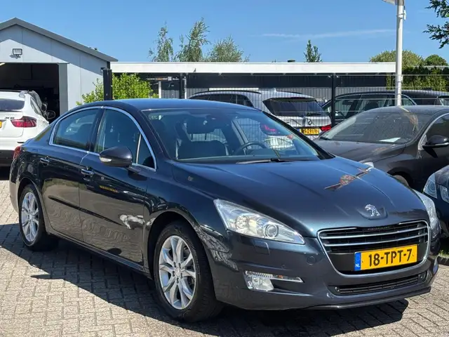 Peugeot 508 view 3