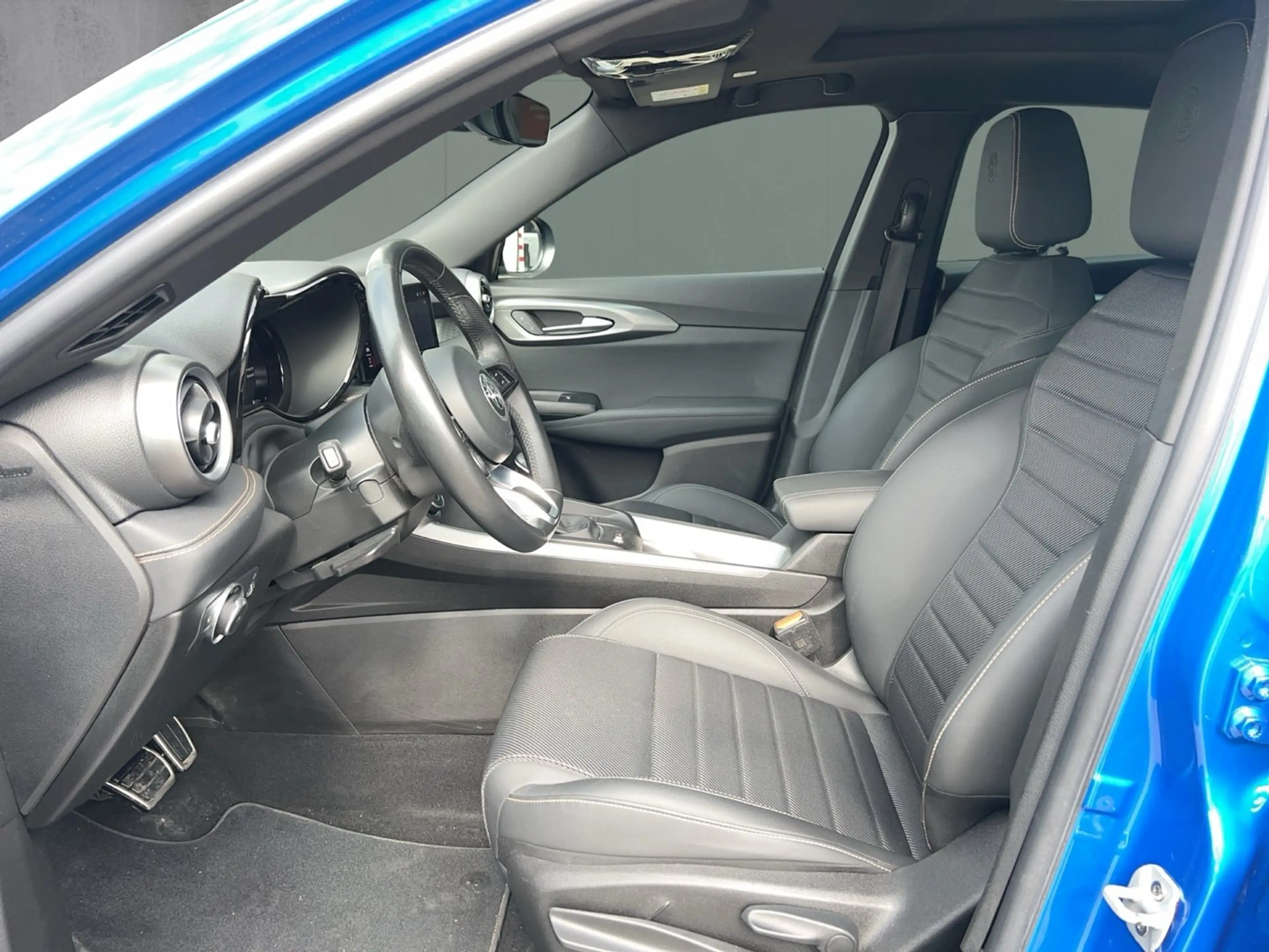 Alfa Romeo Tonale Edizione Speciale Plug-In-Hybrid AWD — photo 9