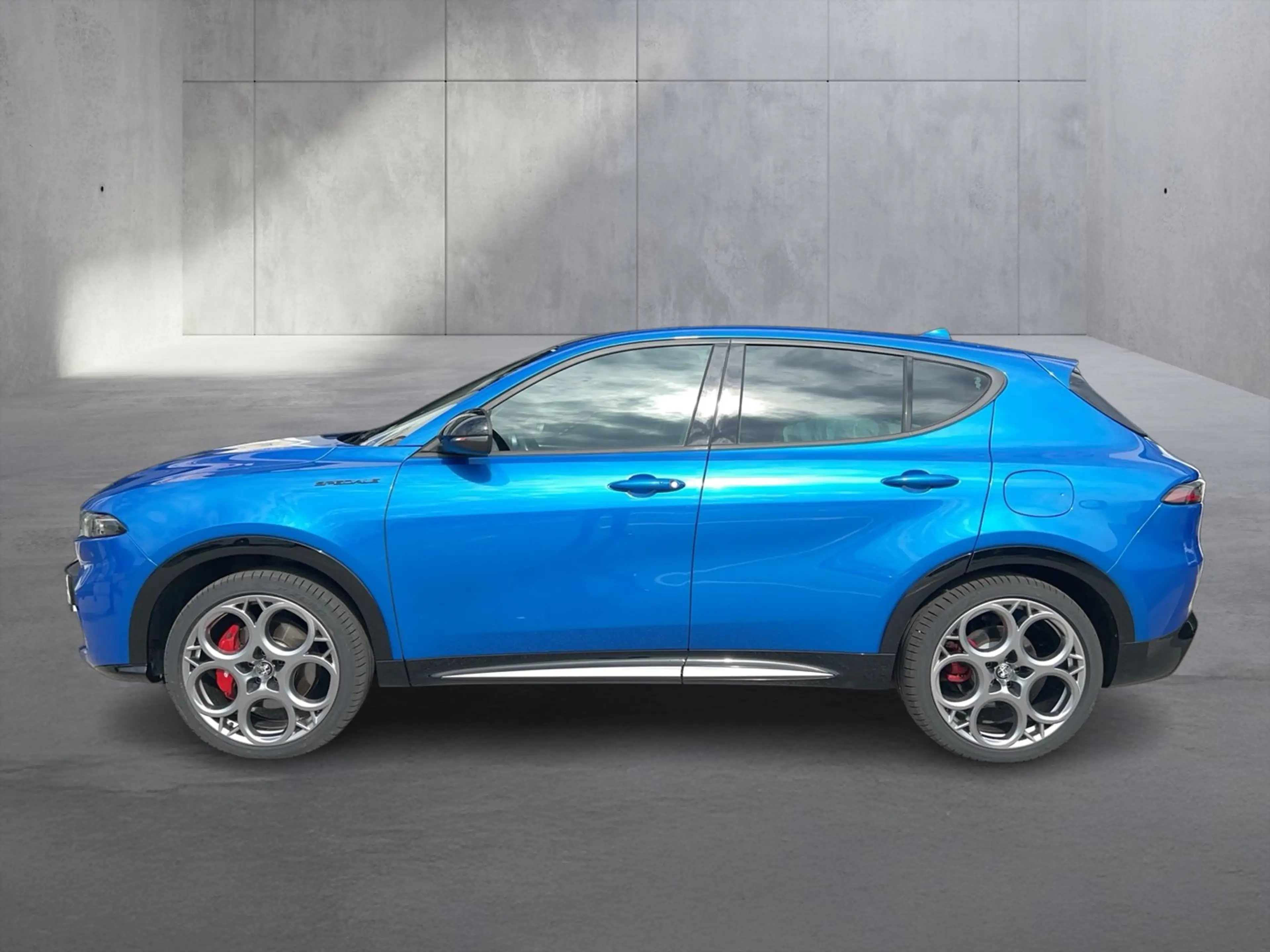 Alfa Romeo Tonale Edizione Speciale Plug-In-Hybrid AWD — photo 2