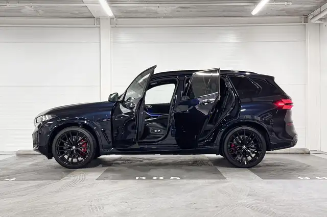 BMW X5 view 3