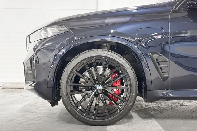 BMW X5 view 5