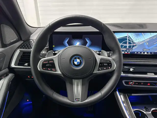 BMW X5 view 13