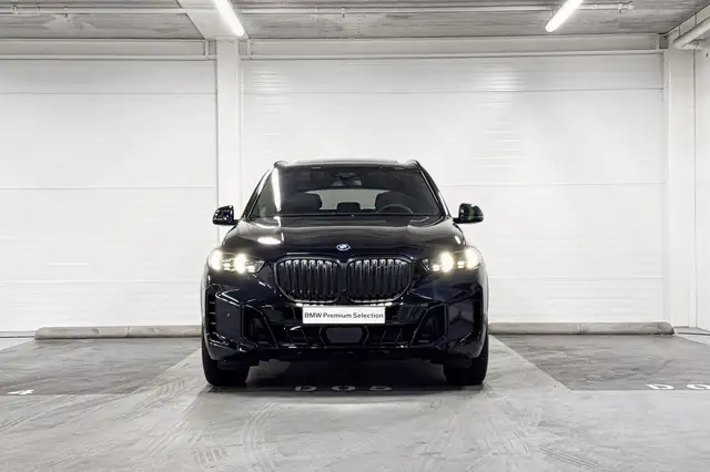 BMW X5 view 6