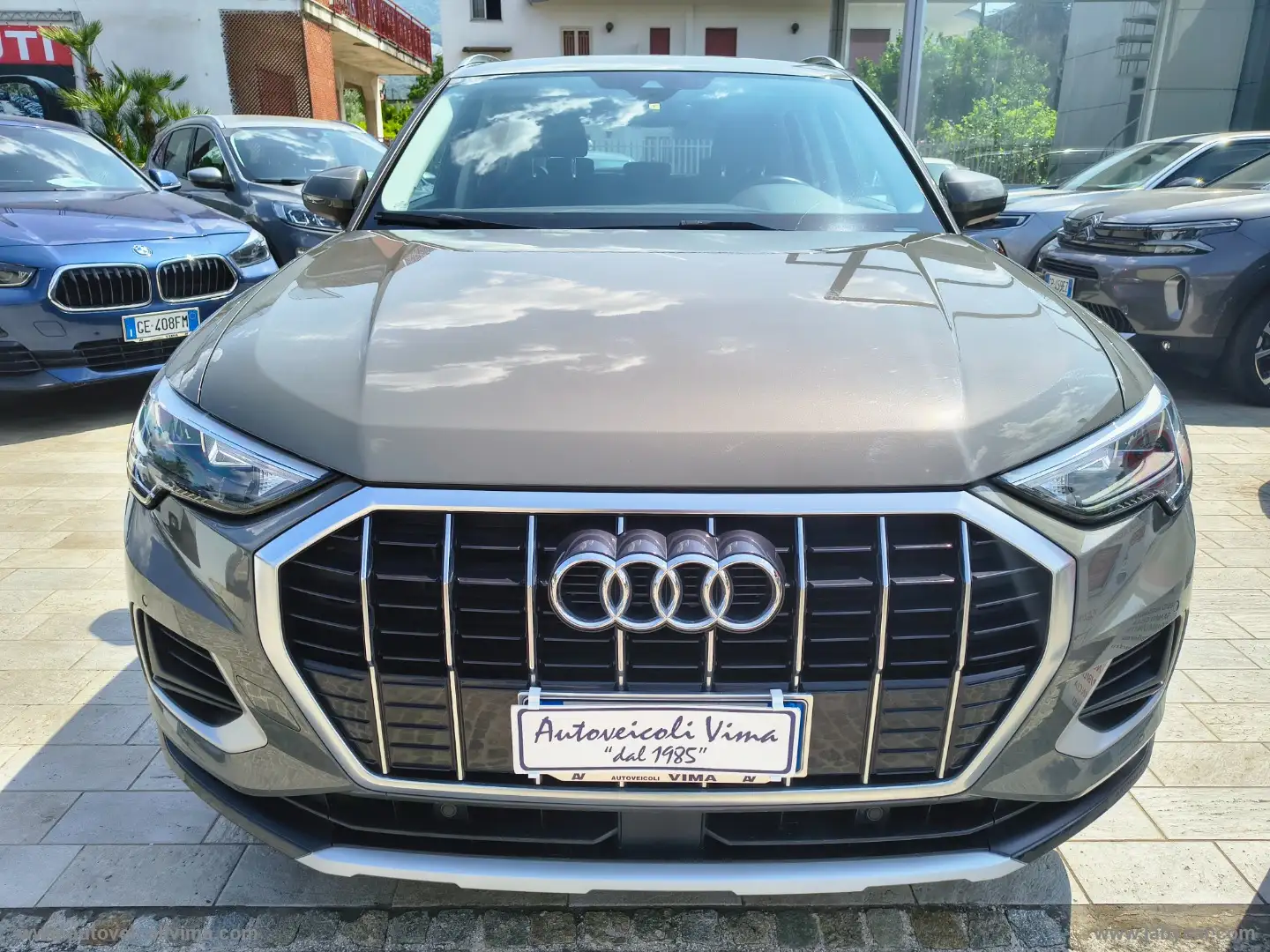 Audi Q3 35 TDI S tronic Business Advanced Grigio - 2
