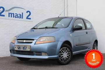 hatchback 1.2i 8v inclusief 1 JAAR garantie!
