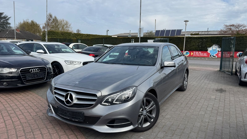 Mercedes-Benz E 300 Limousine BlueTec |AUTOMATIK|PANO|NAVI|LED — photo 2