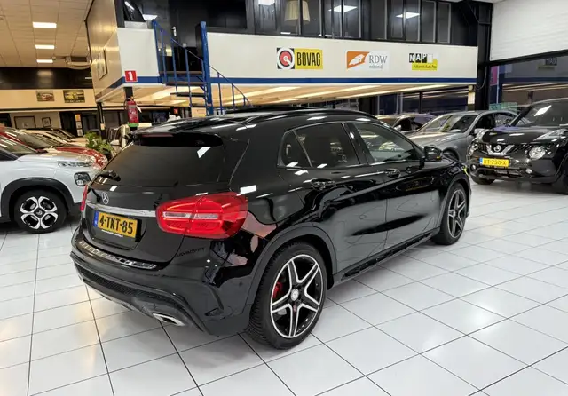Mercedes-Benz Gla view 15
