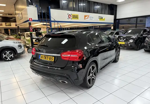 Mercedes-Benz Gla view 14