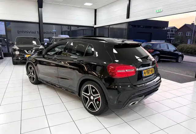 Mercedes-Benz Gla view 12