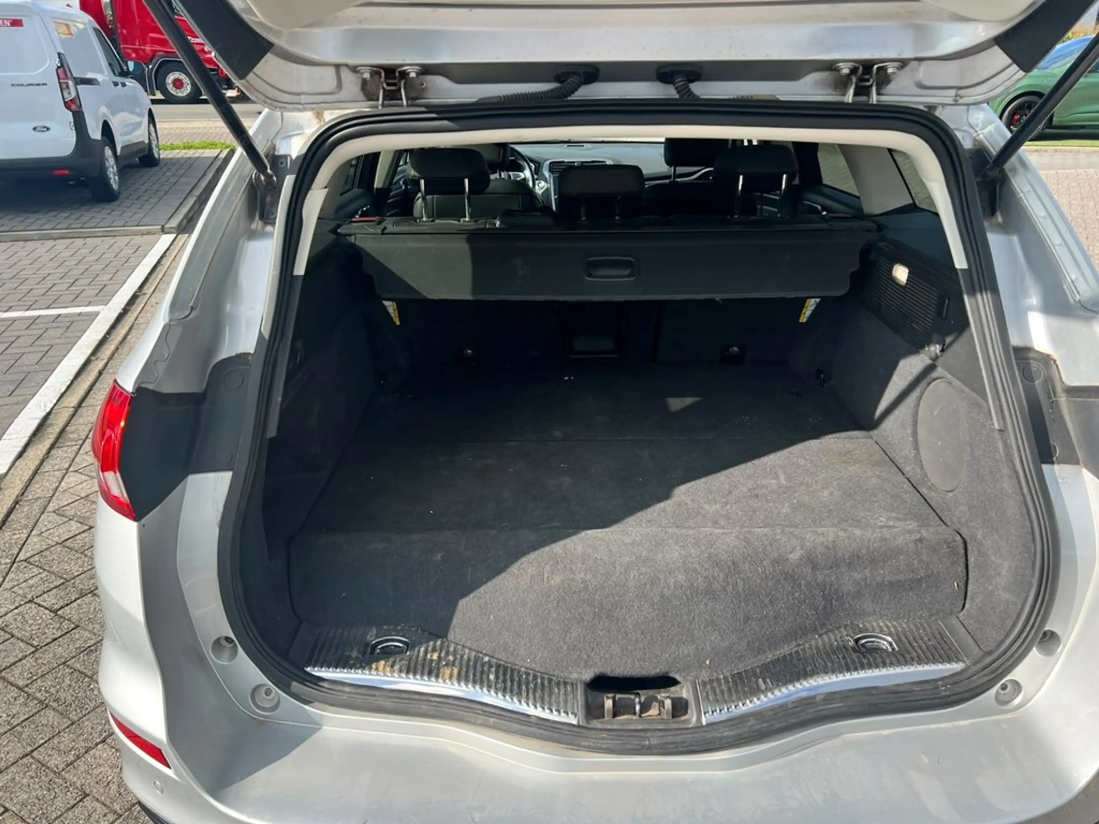 Ford Mondeo Enkel voor professionele verkoop. — photo 14
