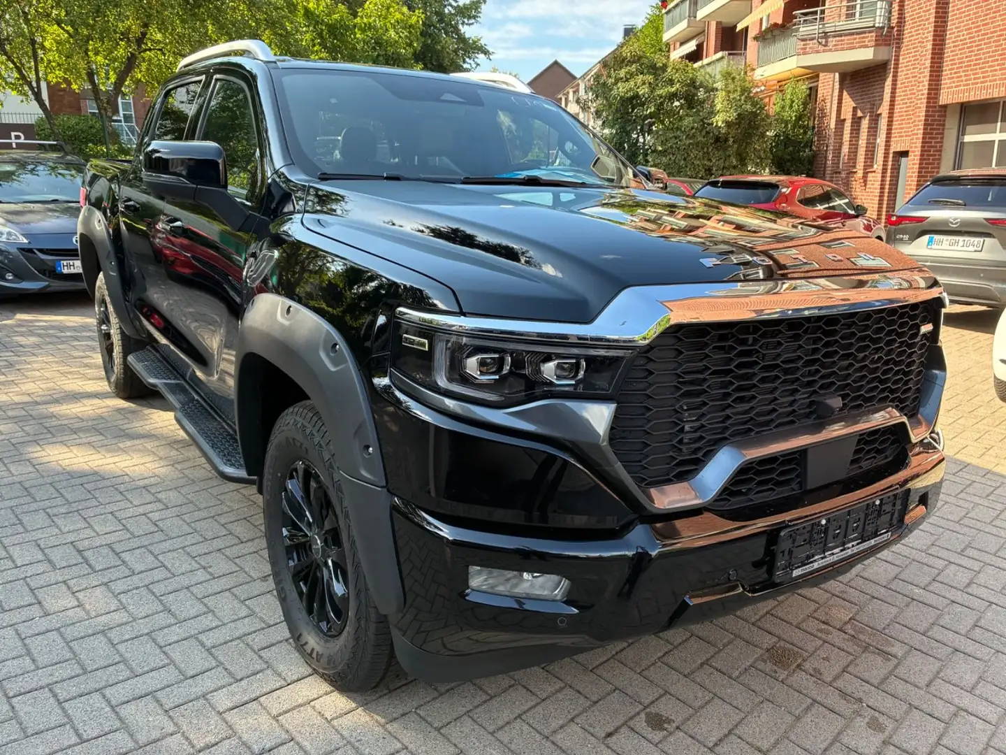 Foton 4 Ultra Pickup SOFORT LIEFERBAR ! Schwarz - 1