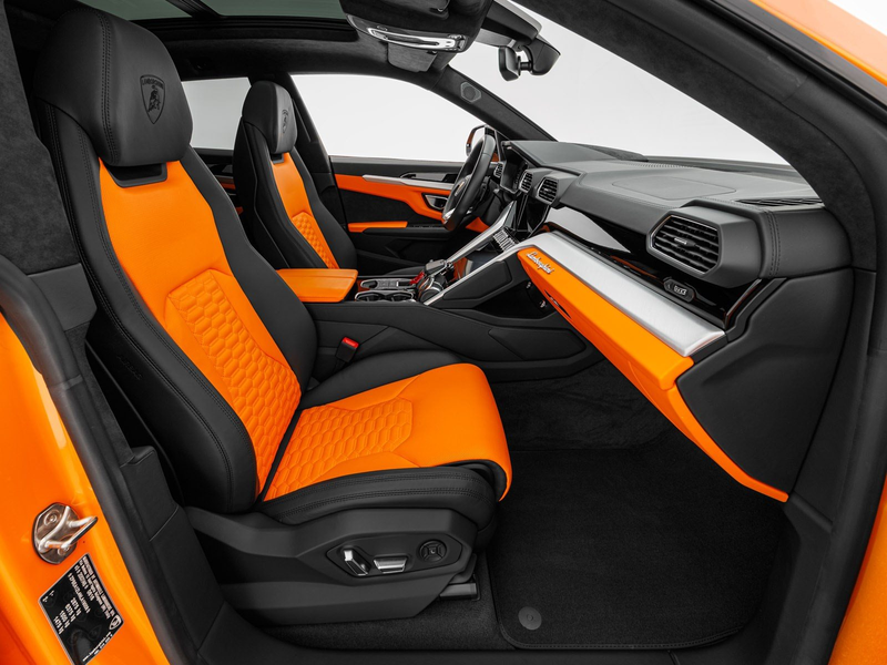 Lamborghini Urus — photo 10