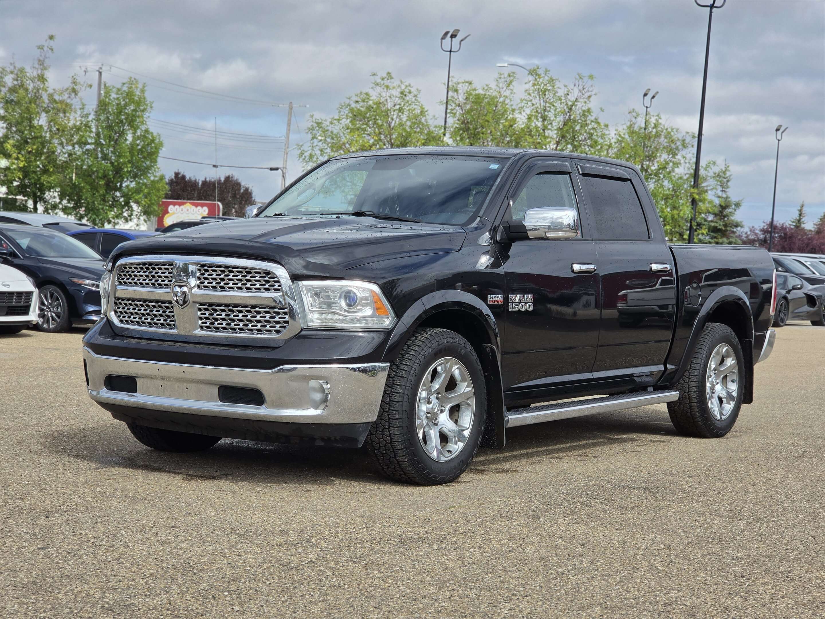 2016 RAM 1500 Laramie — снимка 1