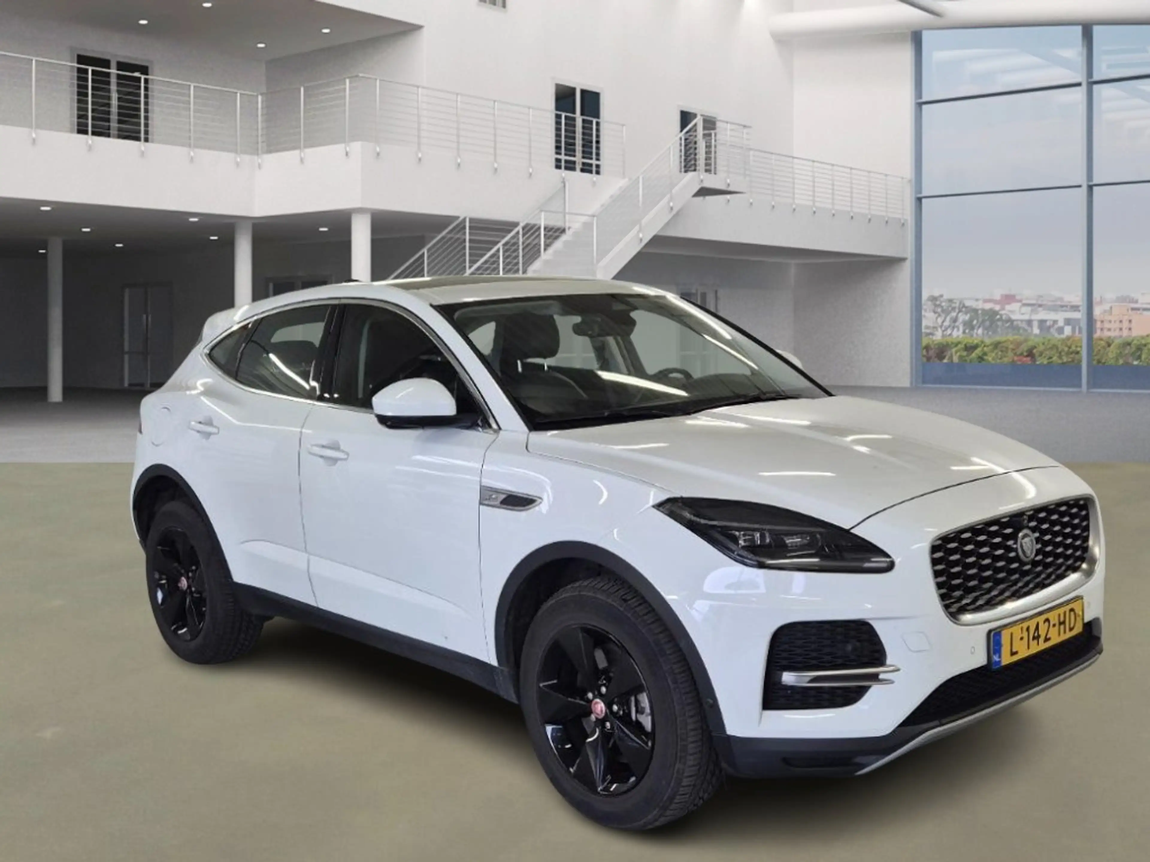 Jaguar E-Pace 1.5 P160 S Launch Edition|PANO|AUT|CARPLAY|LEDER|S — photo 2