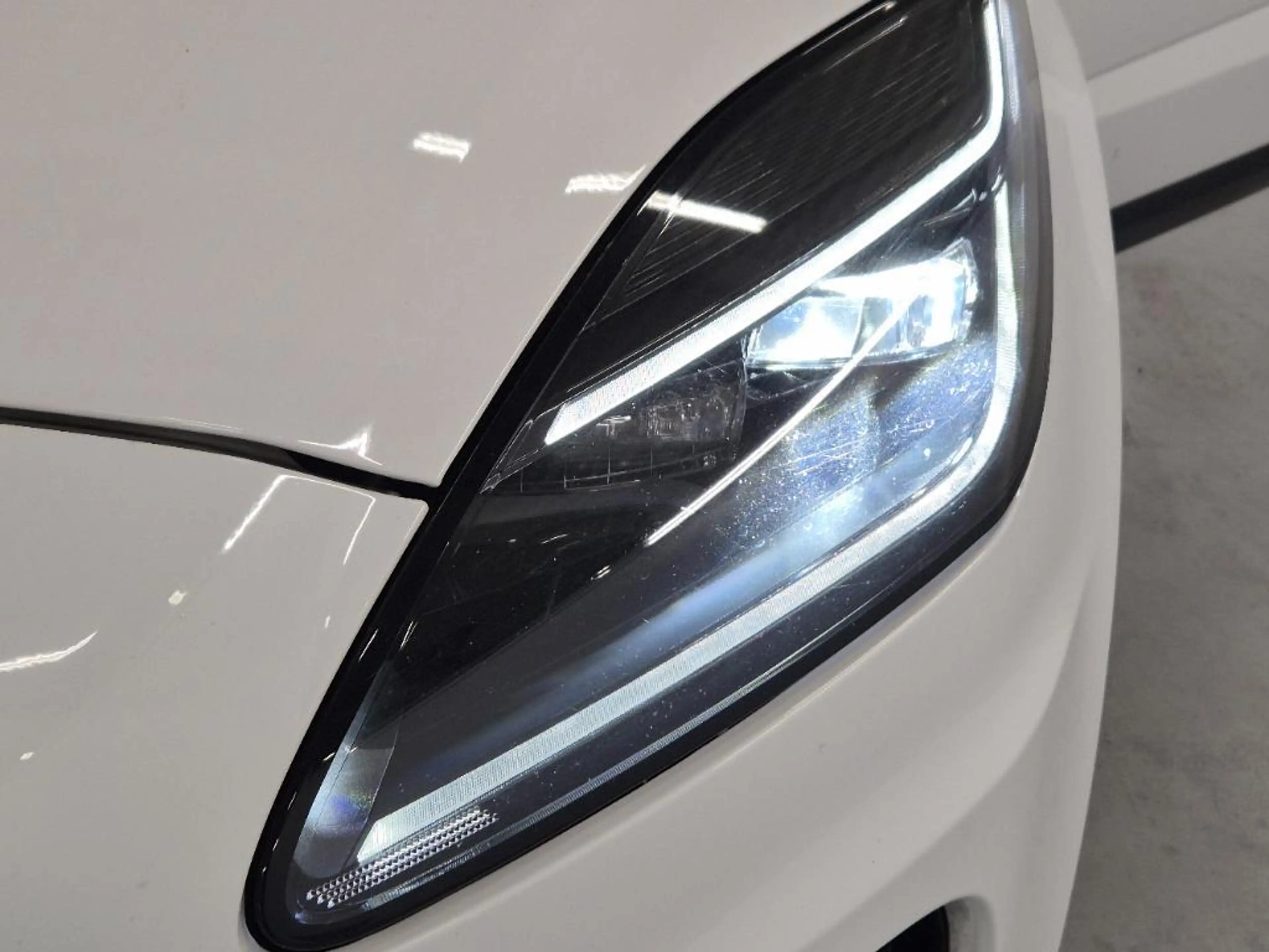 Jaguar E-Pace 1.5 P160 S Launch Edition|PANO|AUT|CARPLAY|LEDER|S — photo 9