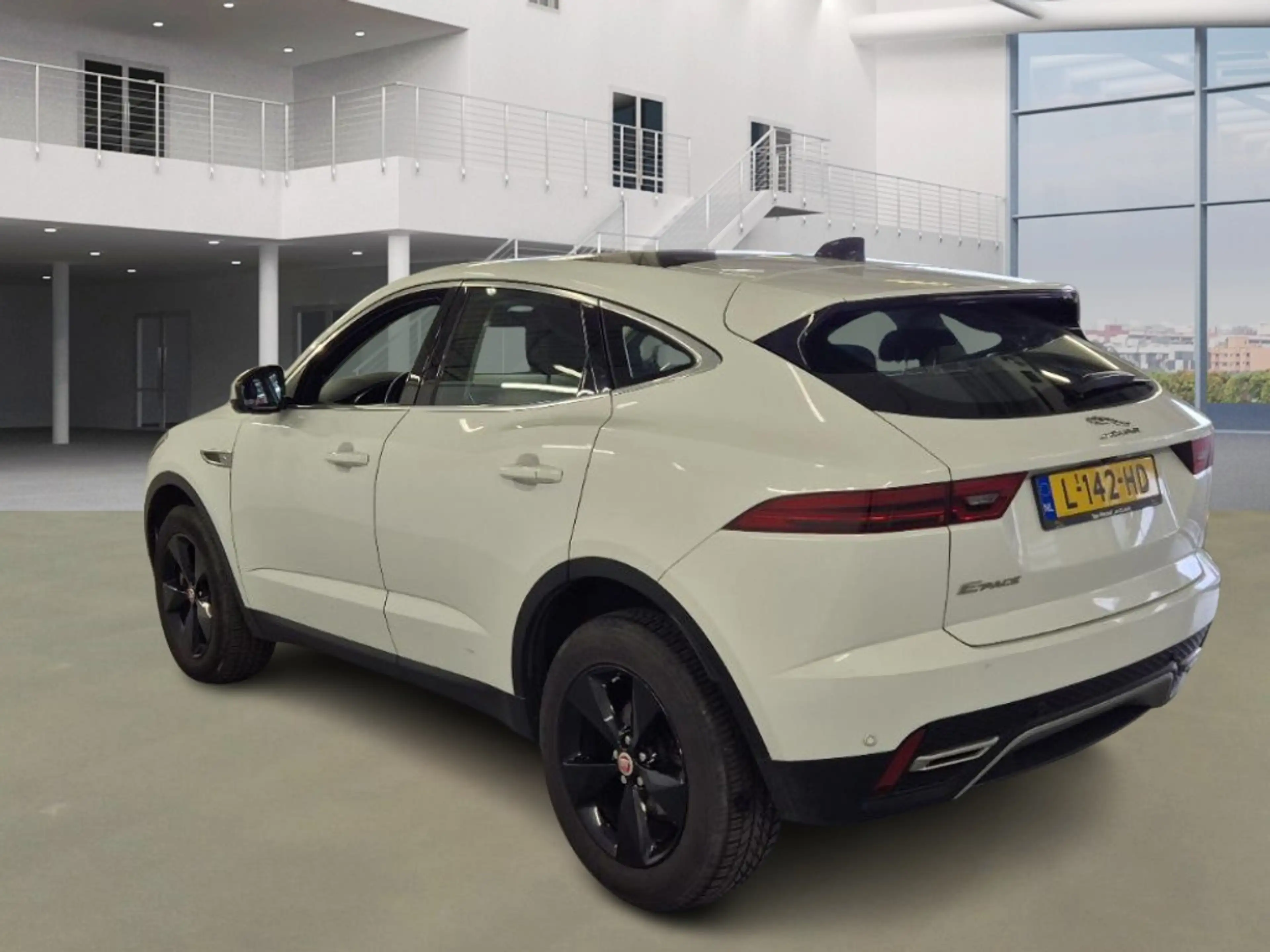 Jaguar E-Pace 1.5 P160 S Launch Edition|PANO|AUT|CARPLAY|LEDER|S — photo 4