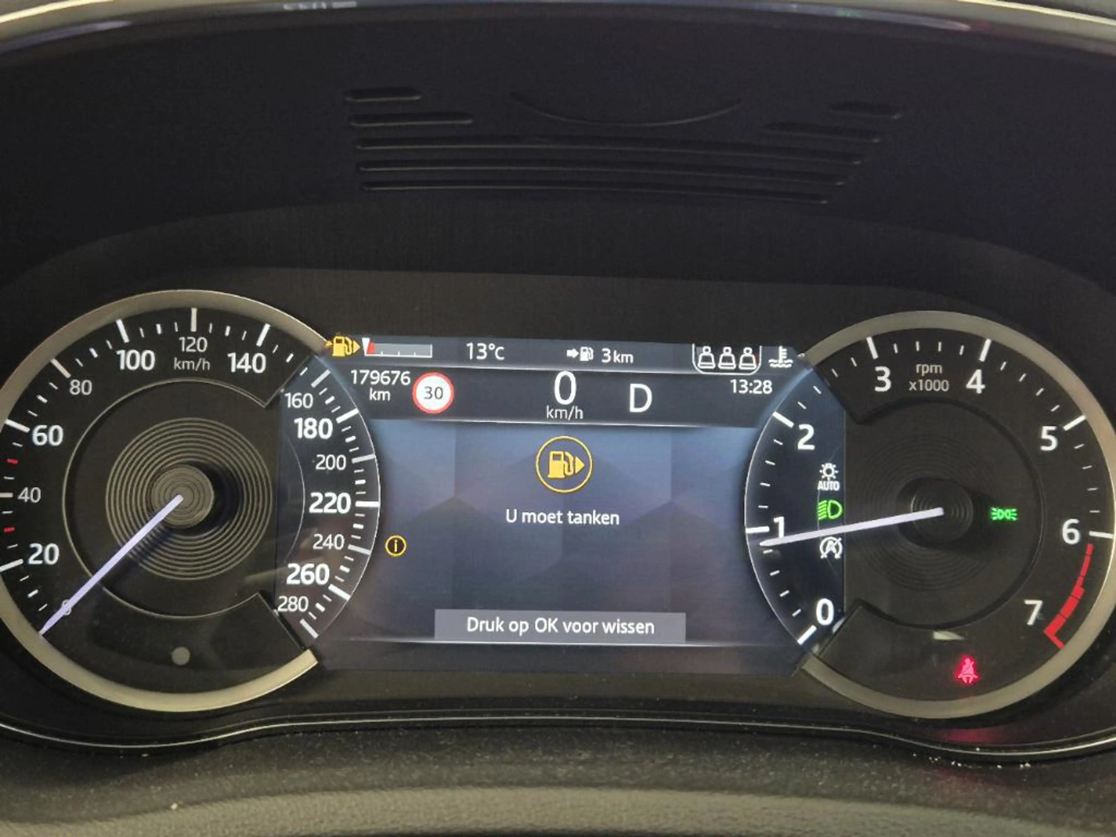 Jaguar E-Pace 1.5 P160 S Launch Edition|PANO|AUT|CARPLAY|LEDER|S — photo 7