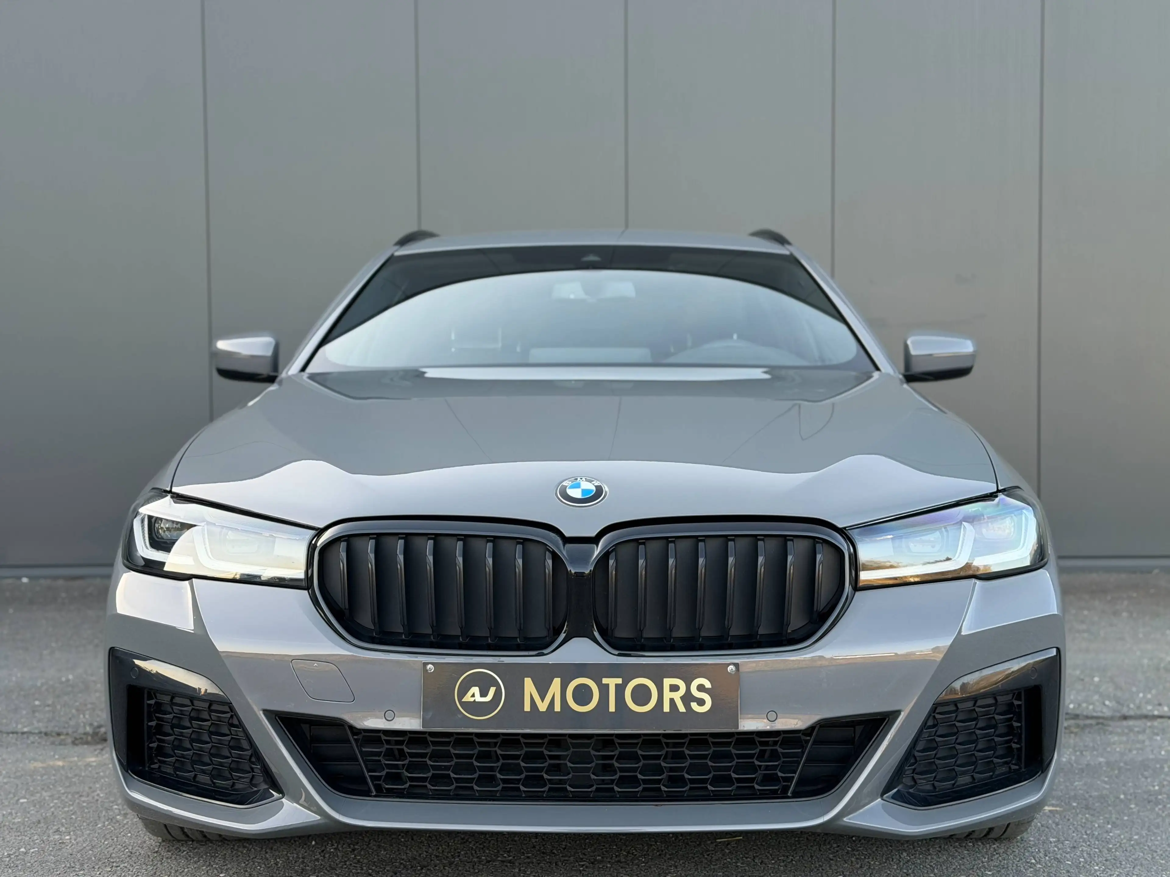 BMW 518 dA Touring MHEV 150cv - Pack M - Cockpit - Camera — photo 5