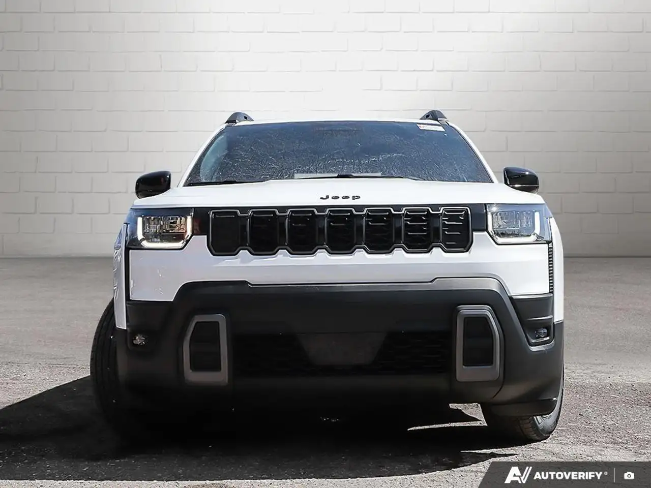 Jeep Cherokee снимка Jeep Cherokee