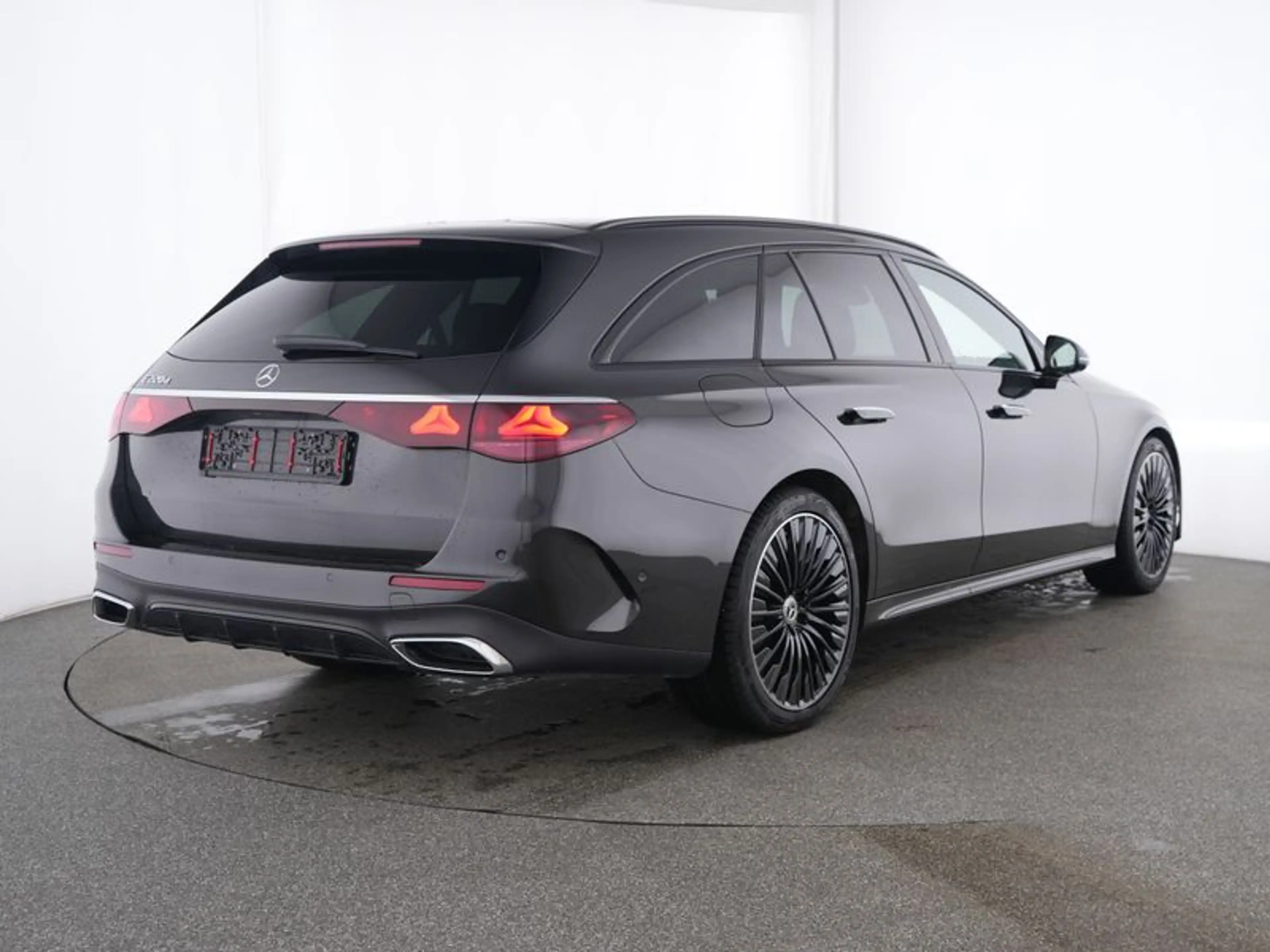 Mercedes-Benz E 220 d T AMG-Sport/Premium/Super/Pano/AHK/20' — photo 3