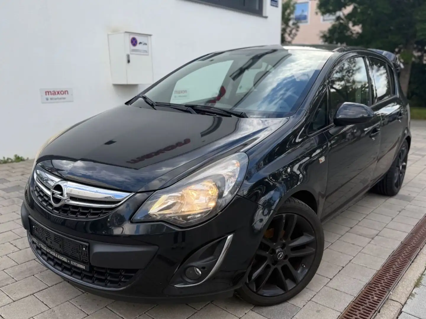 Opel Corsa D Color Edition Schwarz - 2