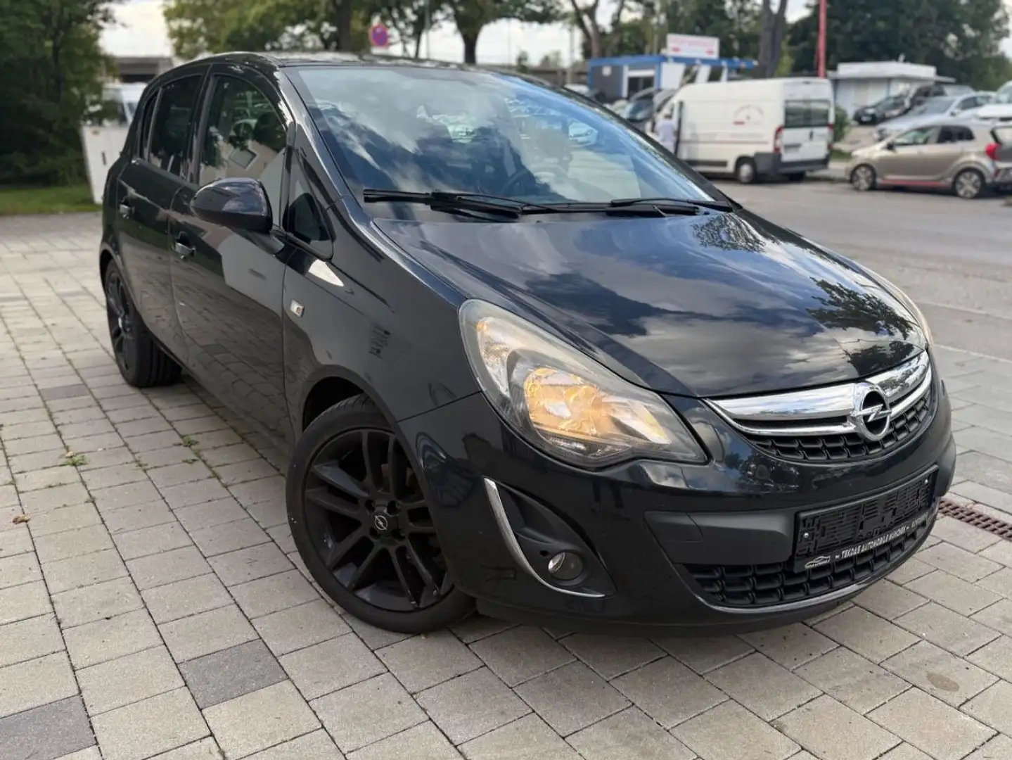 Opel Corsa D Color Edition Schwarz - 1