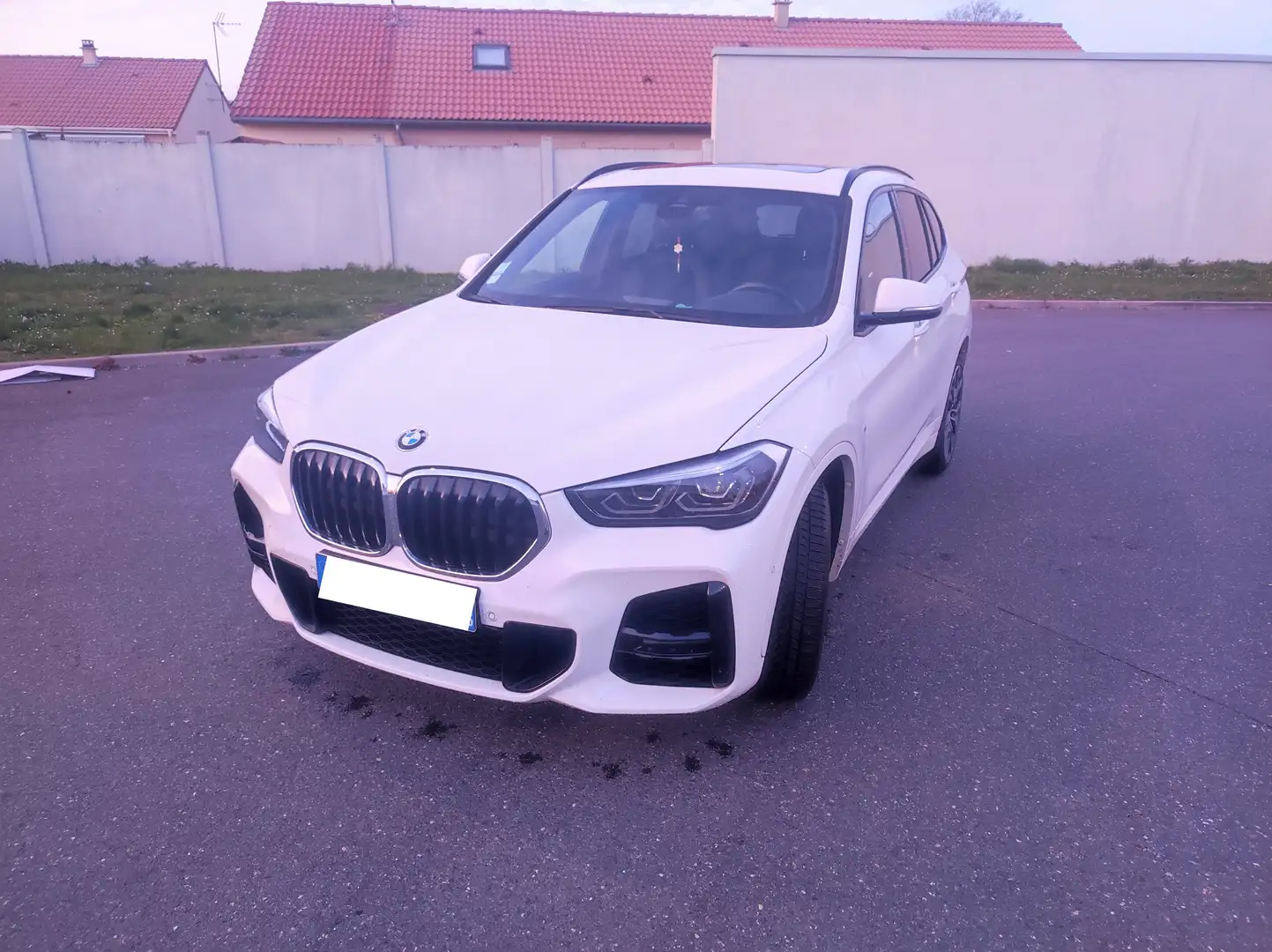 BMW X1 sDrive 18i 140 ch DKG7 M Sport Blanc - 1