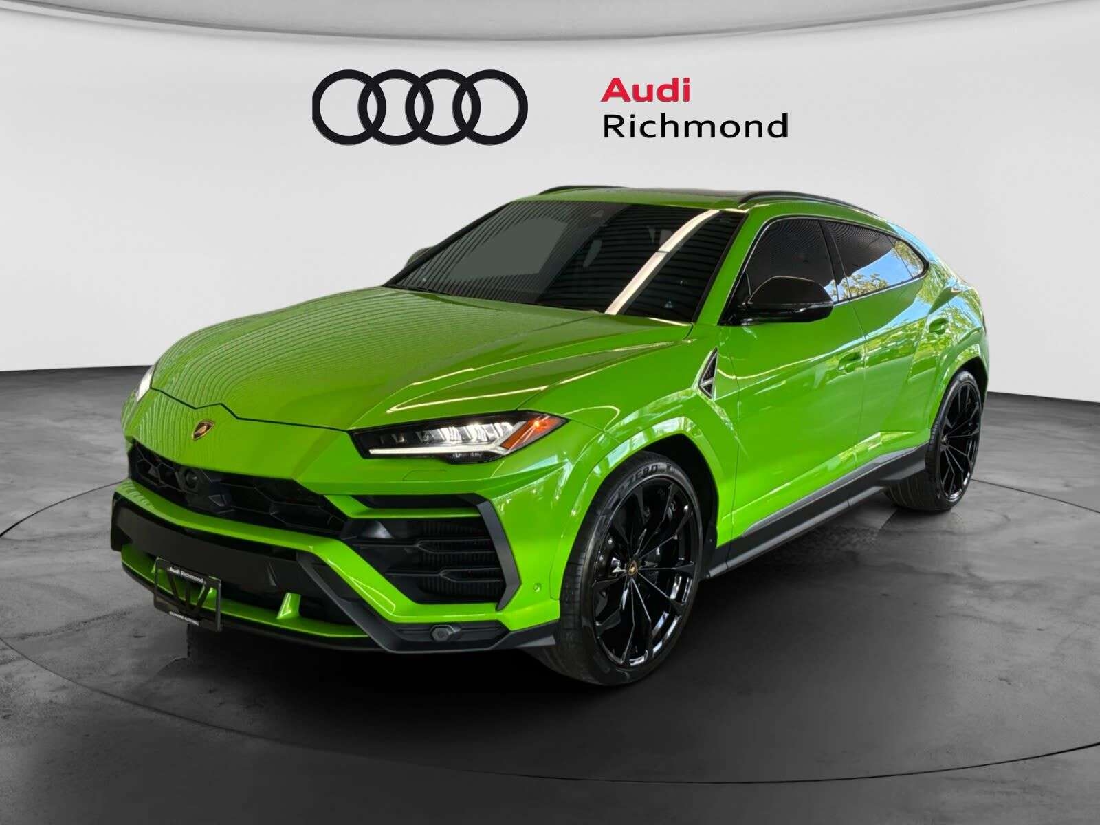2022 Lamborghini Urus Base