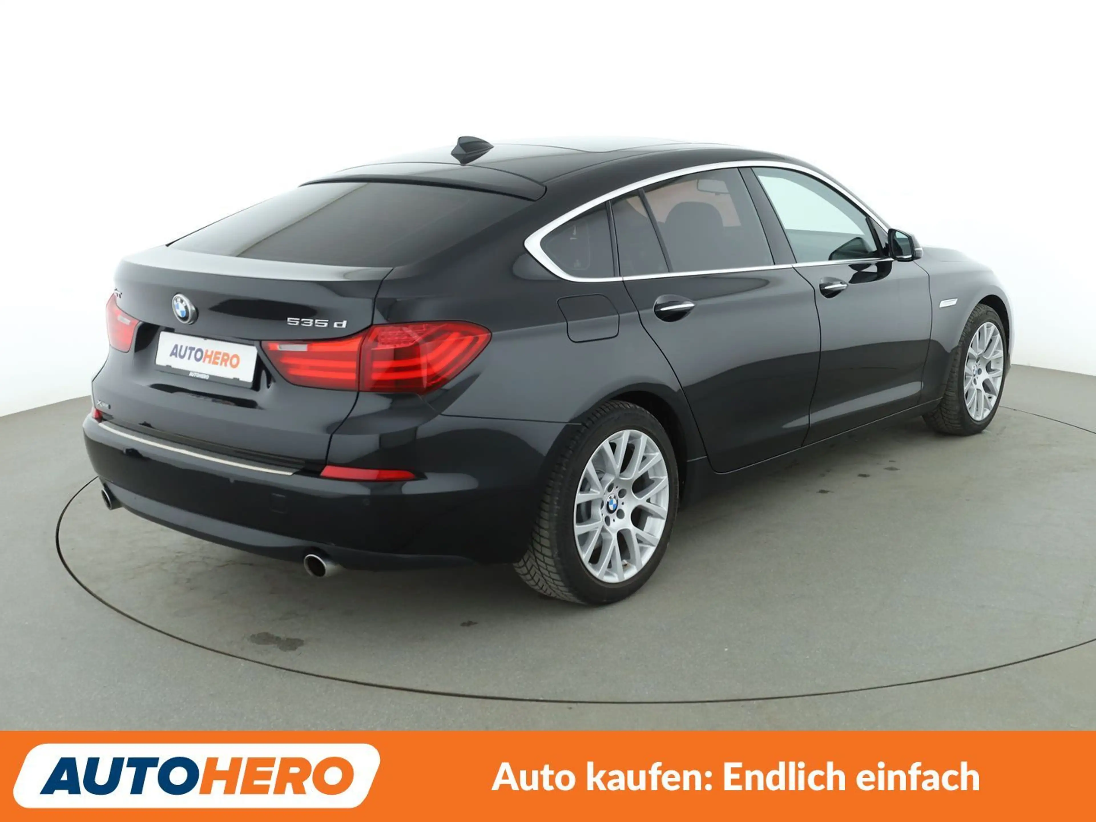 BMW 535 535d GT xDrive Aut.*NAVI*HUD*PANO*PDC*TEMPO*SHZ* — photo 6