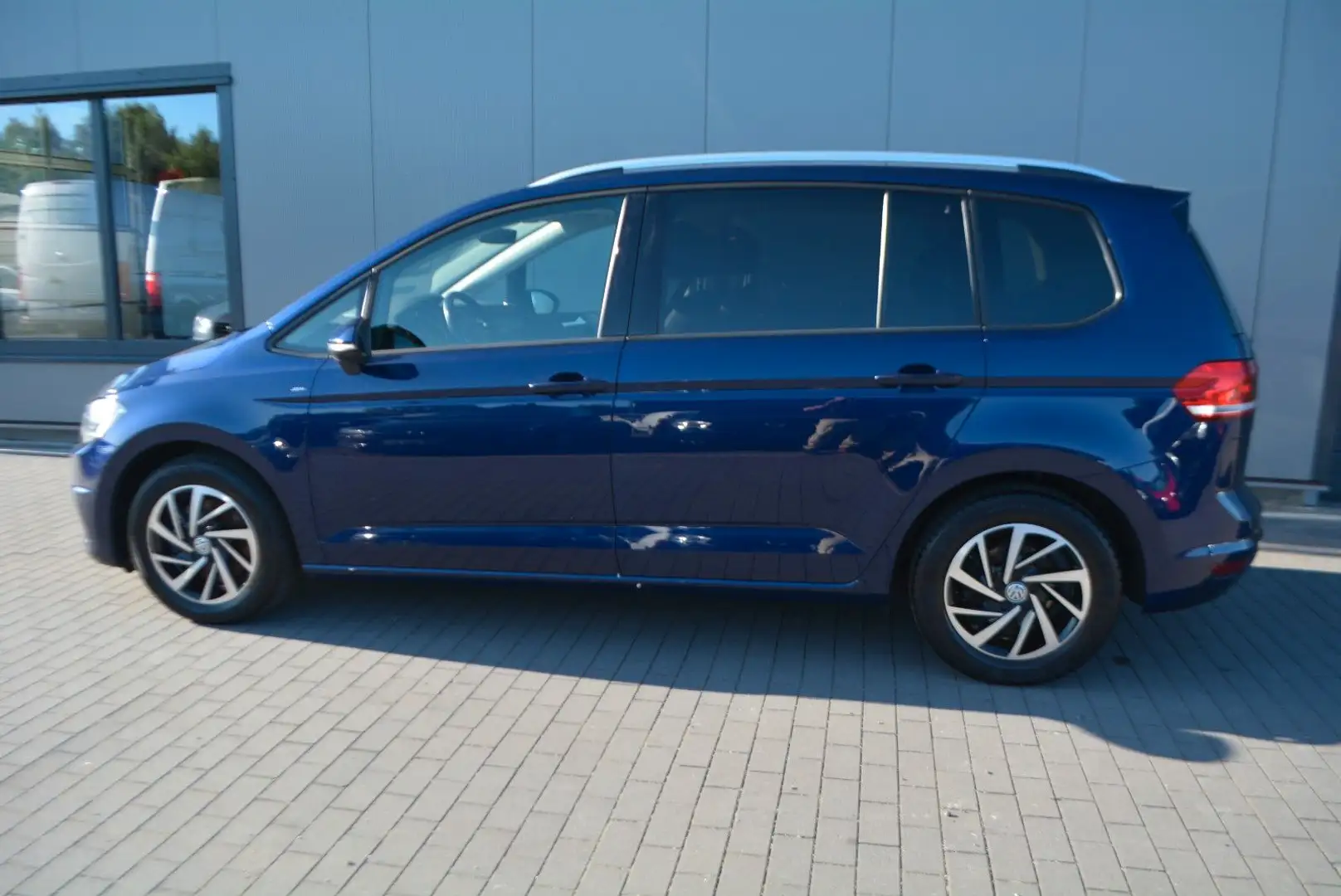 Volkswagen Touran Join 7 Sitzer-Garantie incl. -Service neu Blau - 2