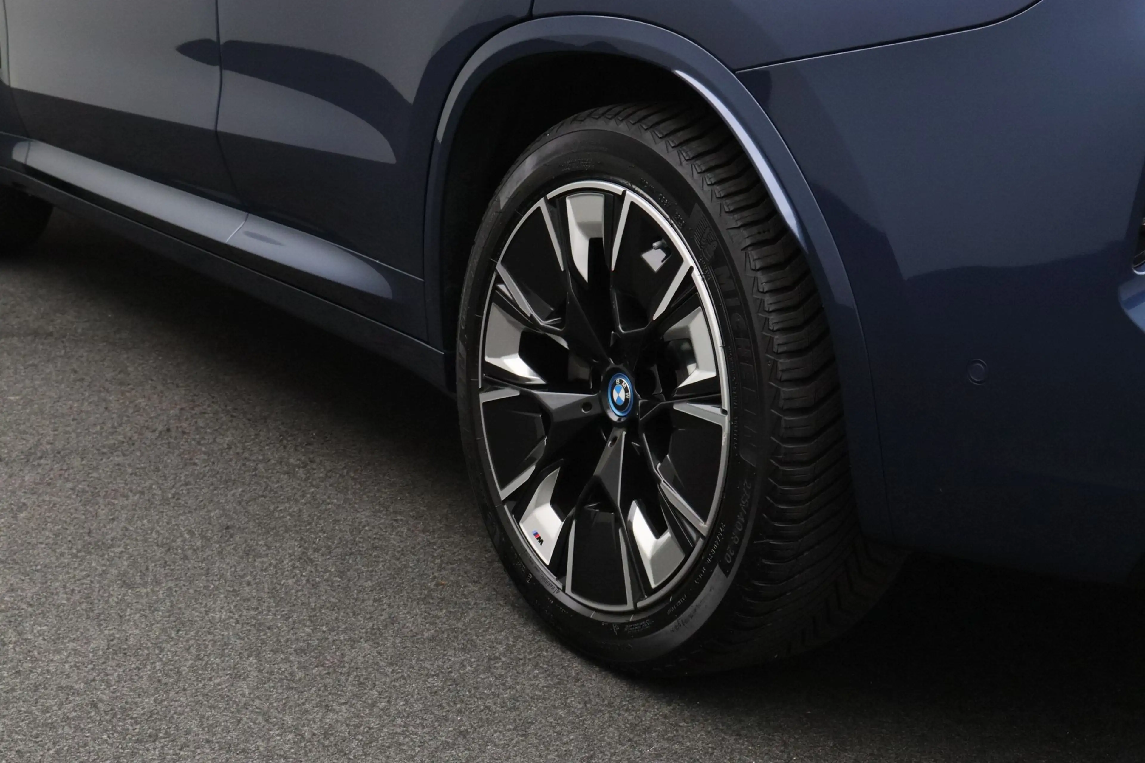 BMW iX3 High Executive Edition 80 kWh | Harman Kardon | He — photo 5