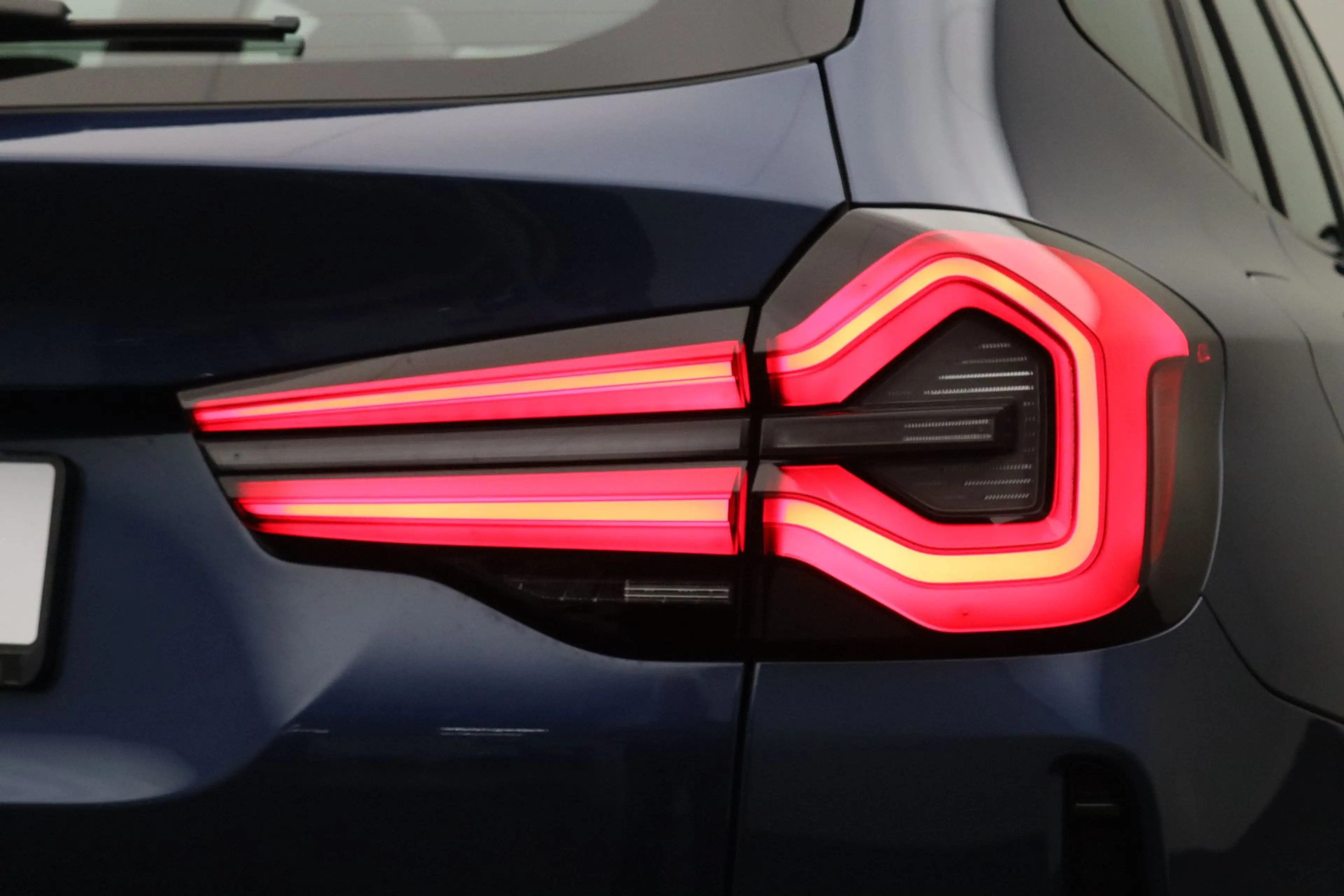 BMW iX3 High Executive Edition 80 kWh | Harman Kardon | He — photo 7