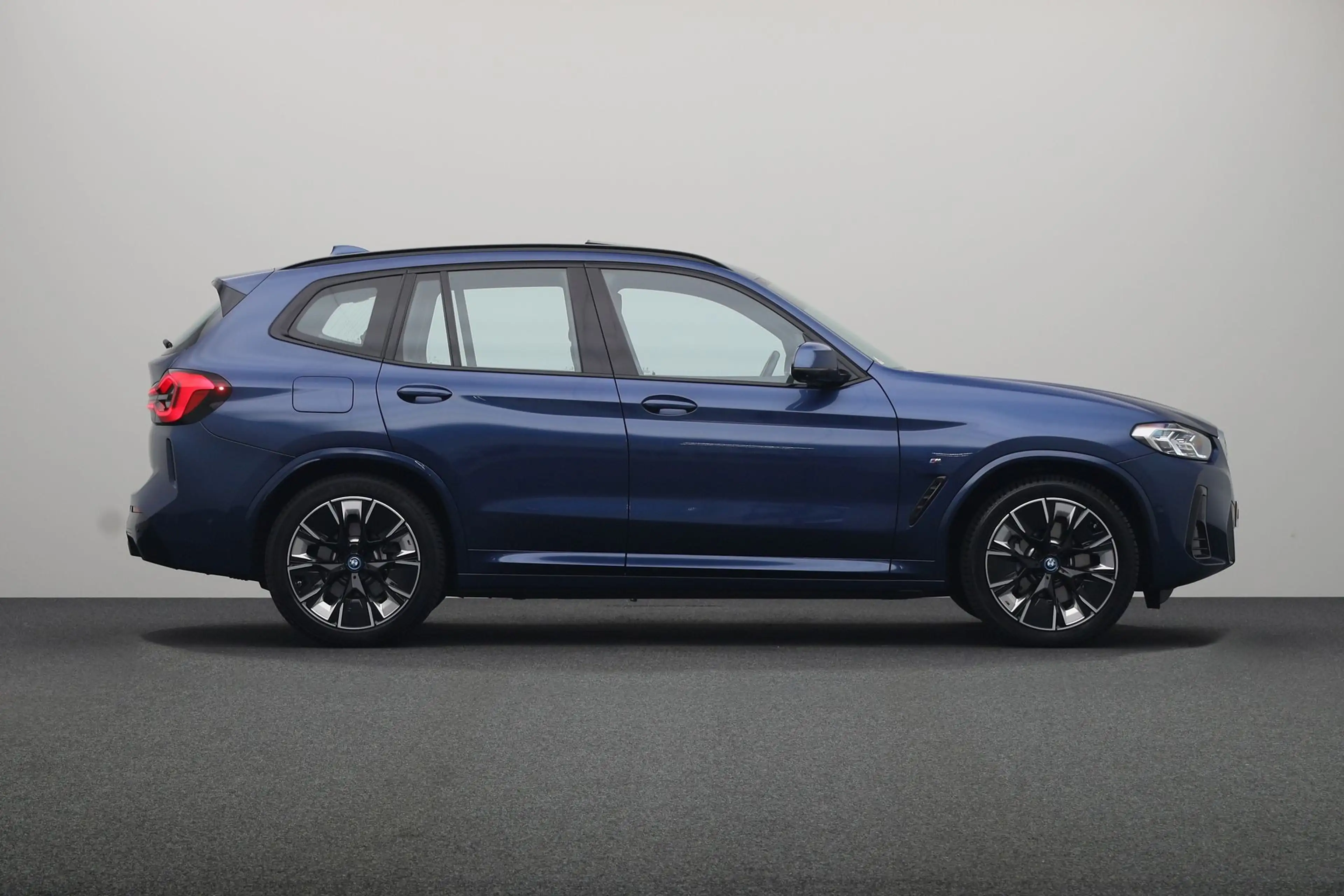 BMW iX3 High Executive Edition 80 kWh | Harman Kardon | He — photo 10