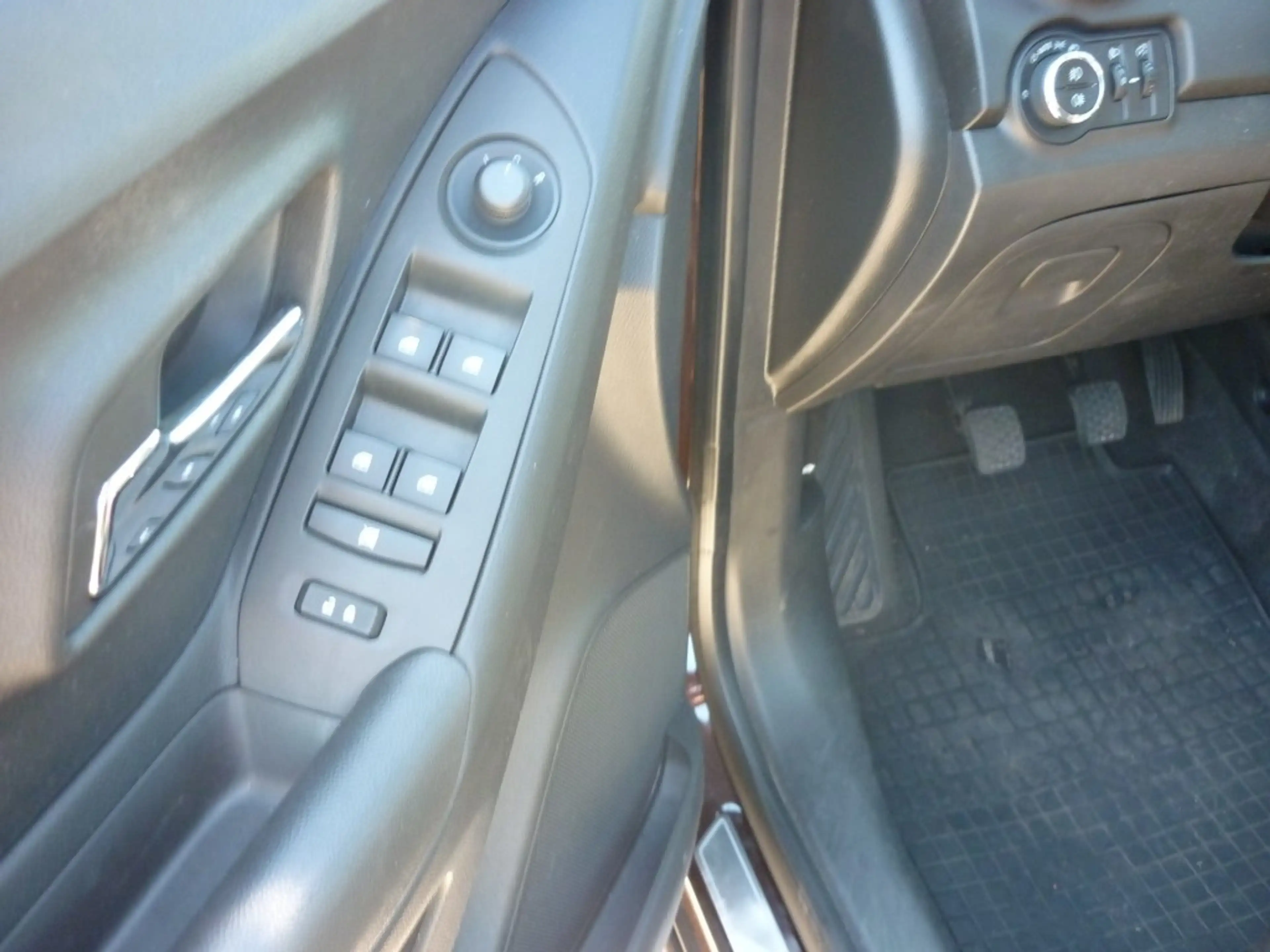 Chevrolet Trax 1.7 cdti euro 5 4X4 — photo 8