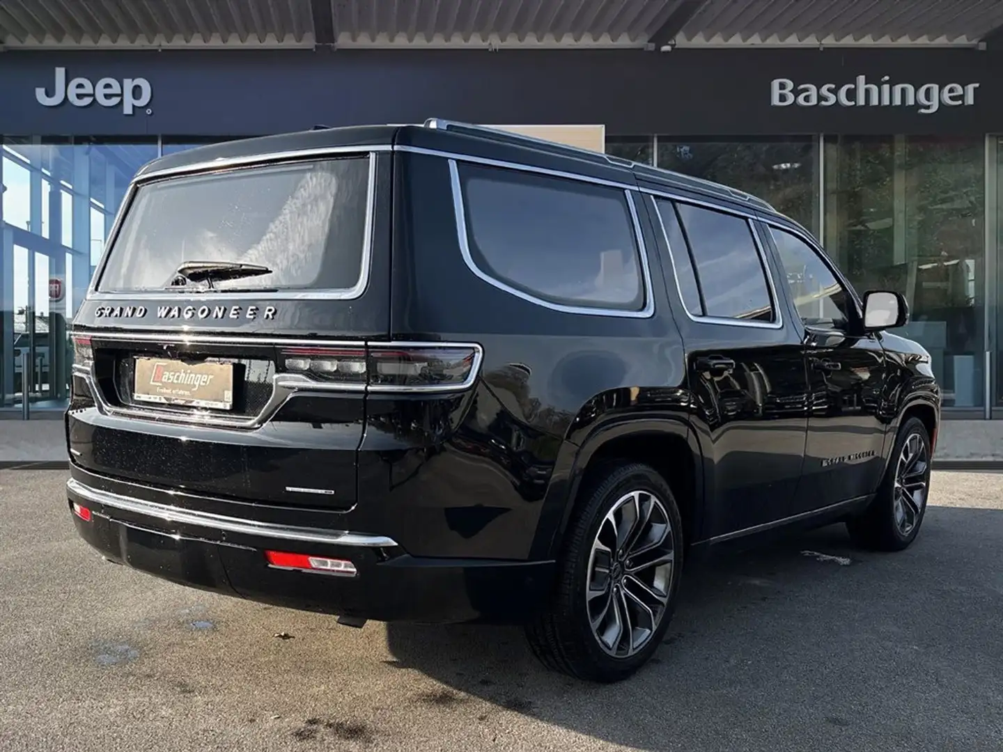 Jeep Grand Cherokee Grand Wagoneer V8 4x4 *Erstbesitz* Noir - 2