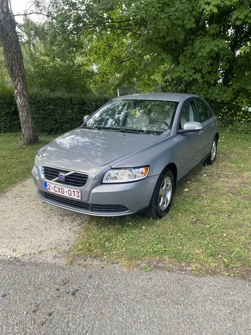 Volvo S40 - 1