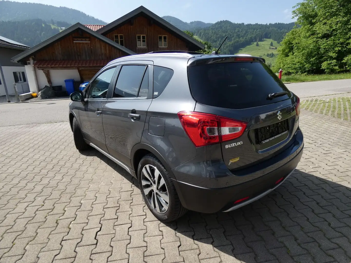 Suzuki SX4 S-Cross S-Cross Comfort+ 4x4 *Pano*Leder*LED*RCam*Sh Grau - 2
