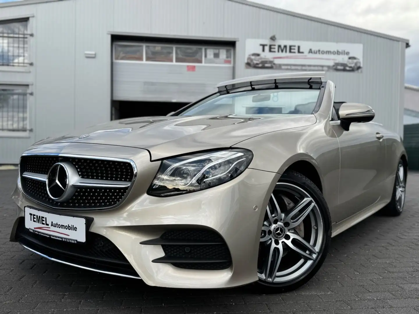 Mercedes-Benz E 220 d AMG WIDESCREEN NAPPA DIST BURMESTER LEDE Silber - 1