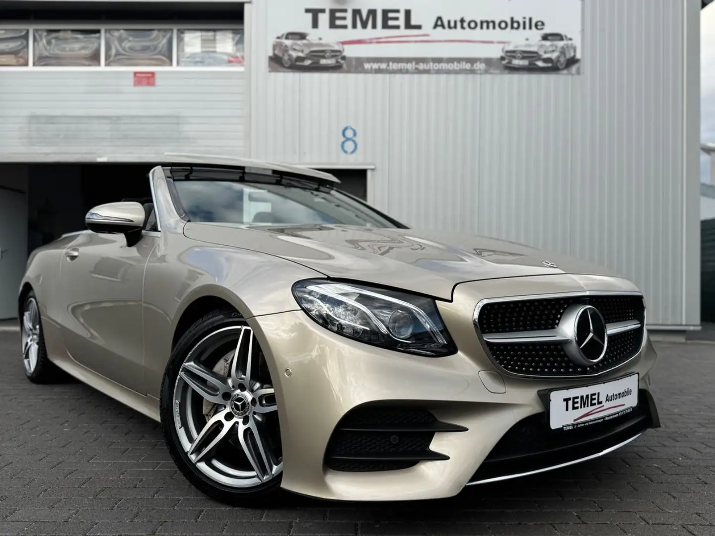 Mercedes-Benz E 220 d AMG WIDESCREEN NAPPA DIST BURMESTER LEDE Silber - 2