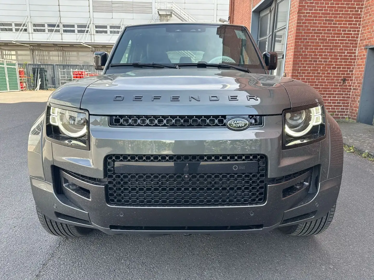 Land Rover Defender P635 110 OCTA Edition one, Export Verde - 1