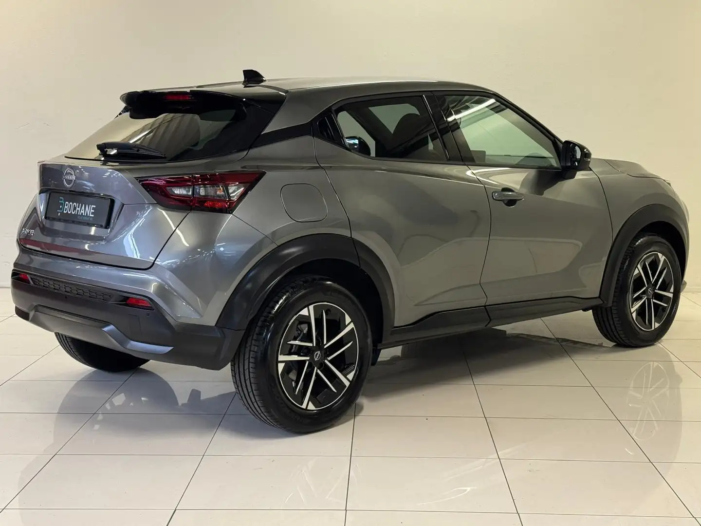 Nissan Juke 1.0 DIG-T N-Connecta | Navigatie | Stoelverwarming Gris - 2