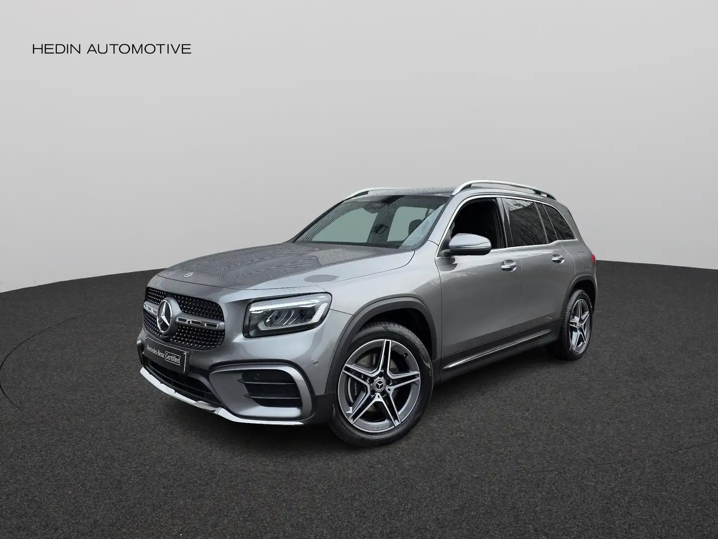 Mercedes-Benz GLB 180 AMG Line | Widescreen | Verwarmde Zetels | Grau - 1