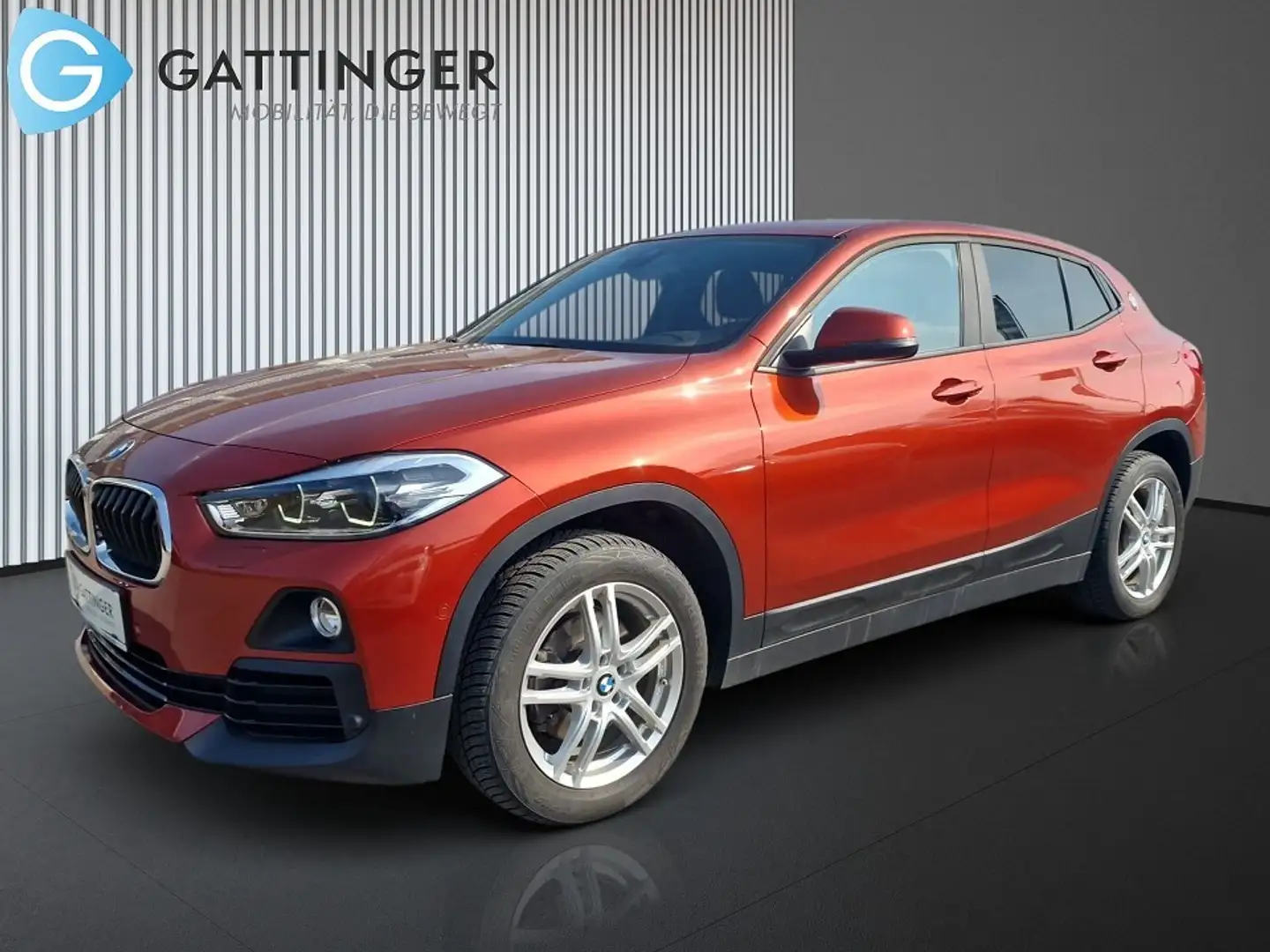 BMW X2 sDrive 18d Advantage Aut. Orange - 2