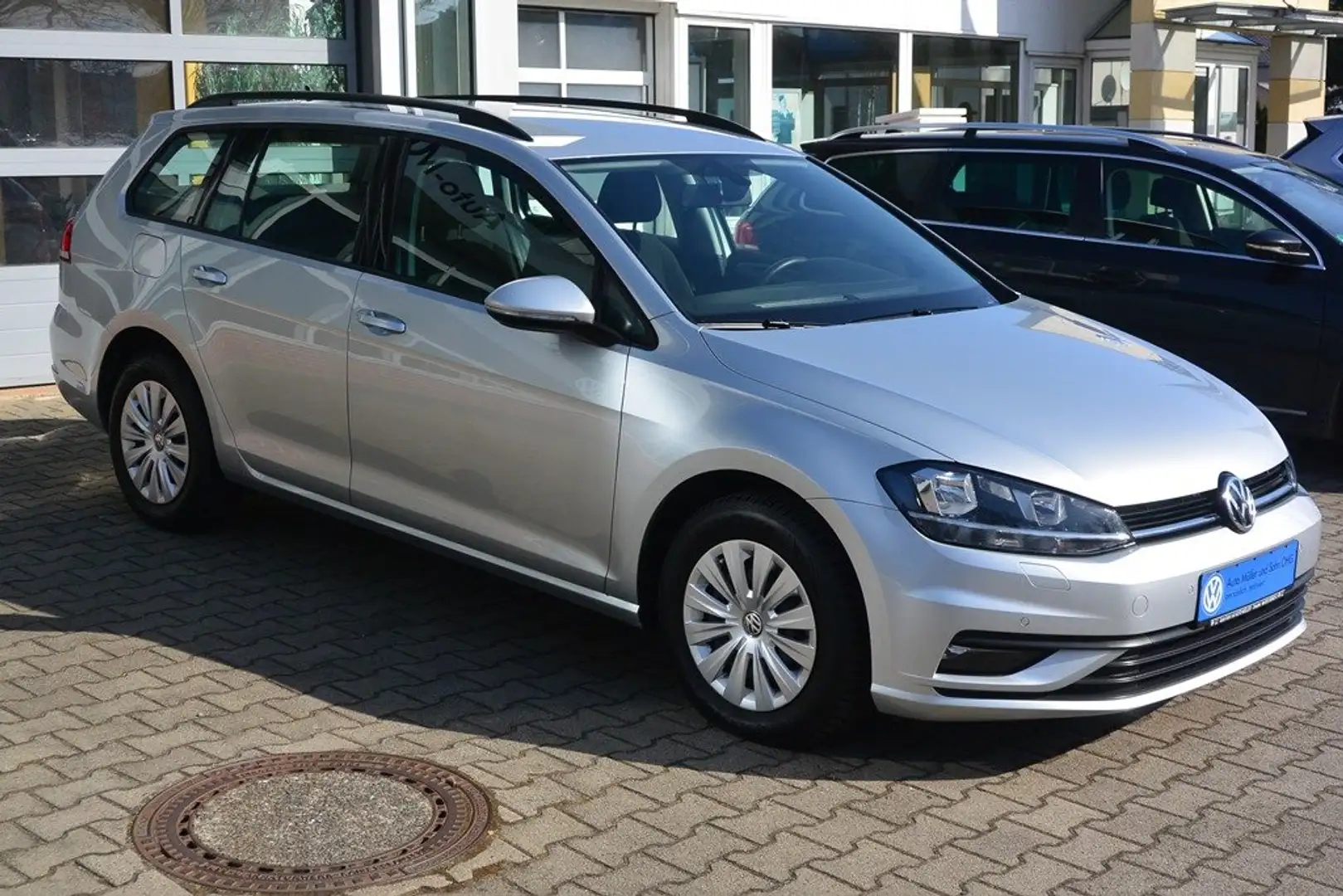 Volkswagen Golf Variant Trendline*Climatronic*Navi*Einparkhilfe Silber - 1