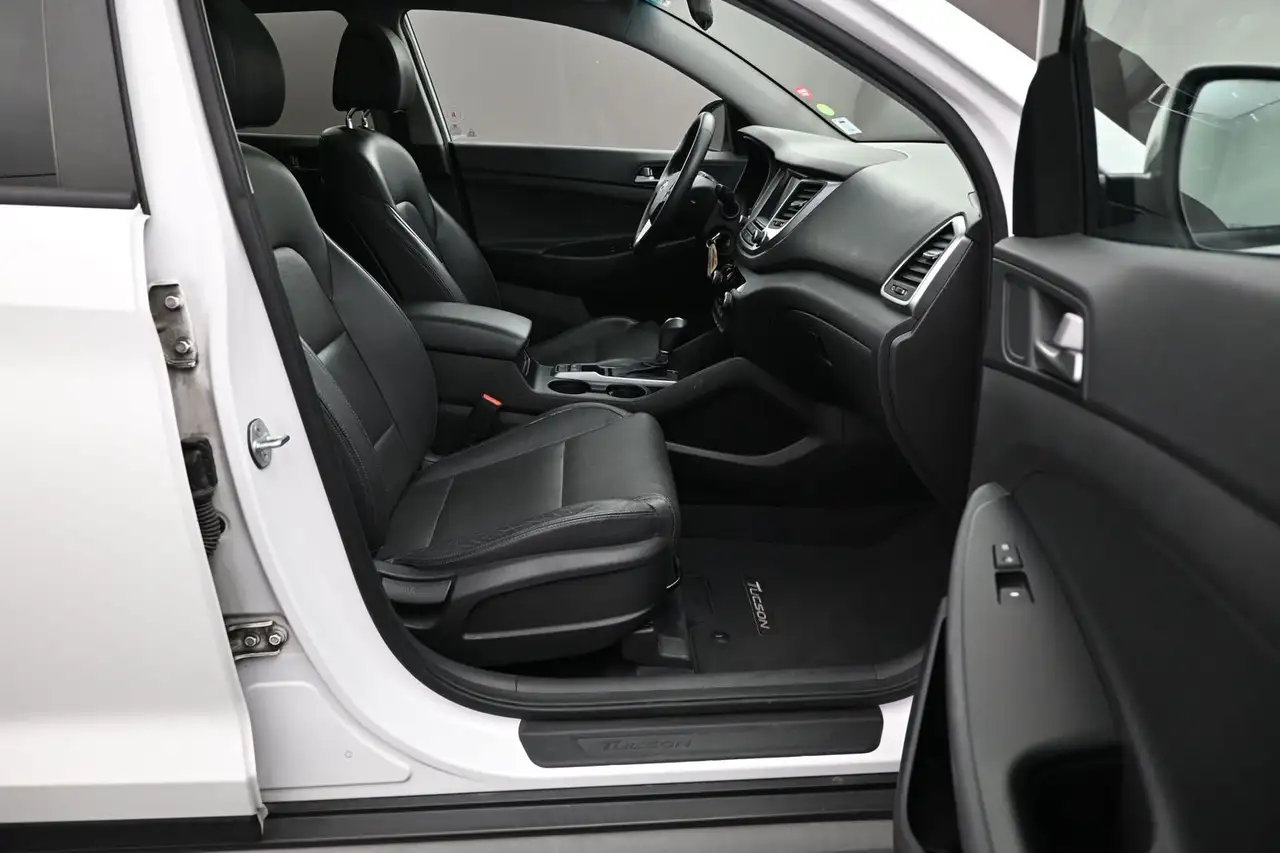 Hyundai TUCSON снимка Hyundai TUCSON