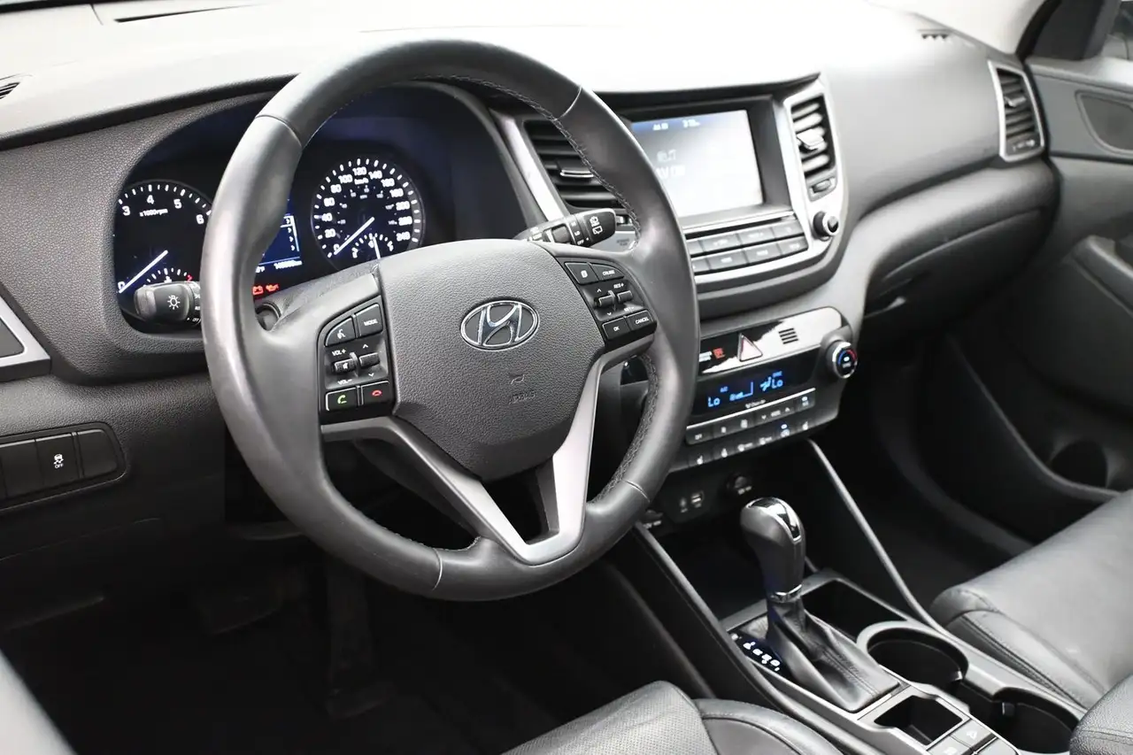 Hyundai TUCSON снимка Hyundai TUCSON