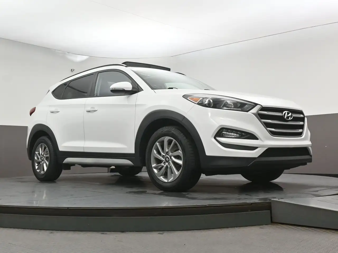 Hyundai TUCSON снимка Hyundai TUCSON