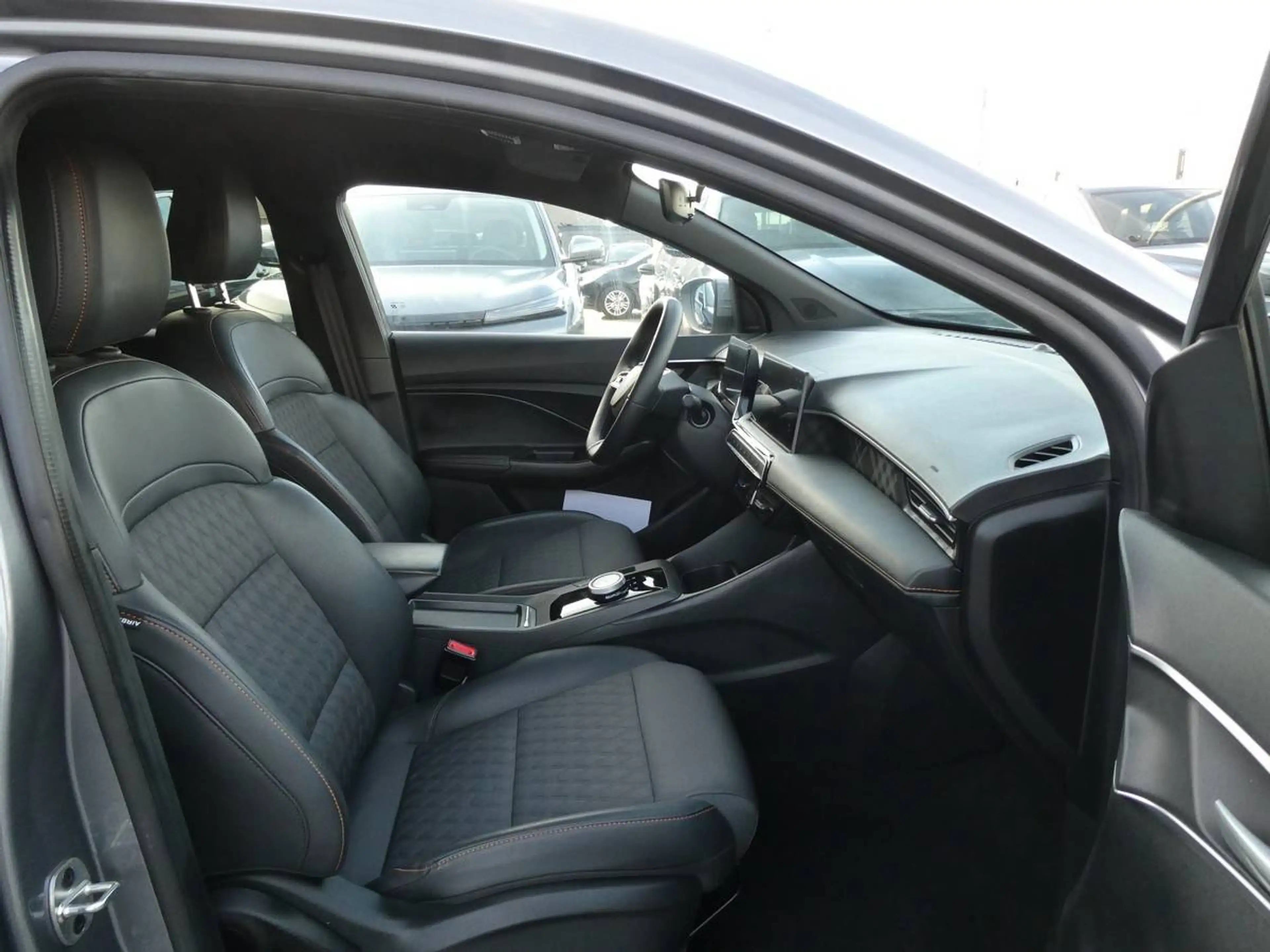 MG MG3 1.5 Hybrid+ 195pk Luxury Luxe 360 Cam BLIS ACC Leder '25 29000km (03852) — photo 8